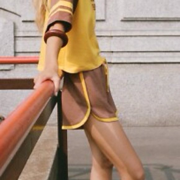 ZARA Zara Varsity Shorts Brown Yellow Small - Beach Summer Ibiza Slogan - Picture 2 of 2